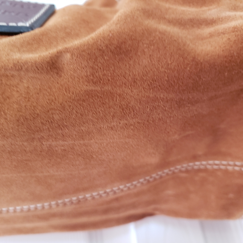 Dooney and bourke large hobo bag. - Picture 3 of 8